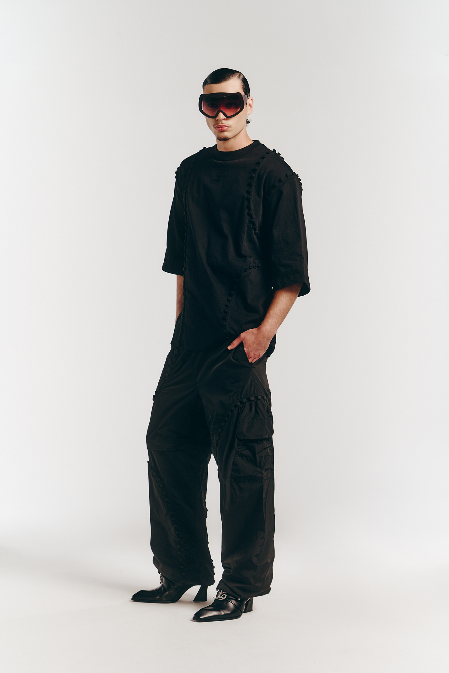 Unbutton T-Shirt in Black