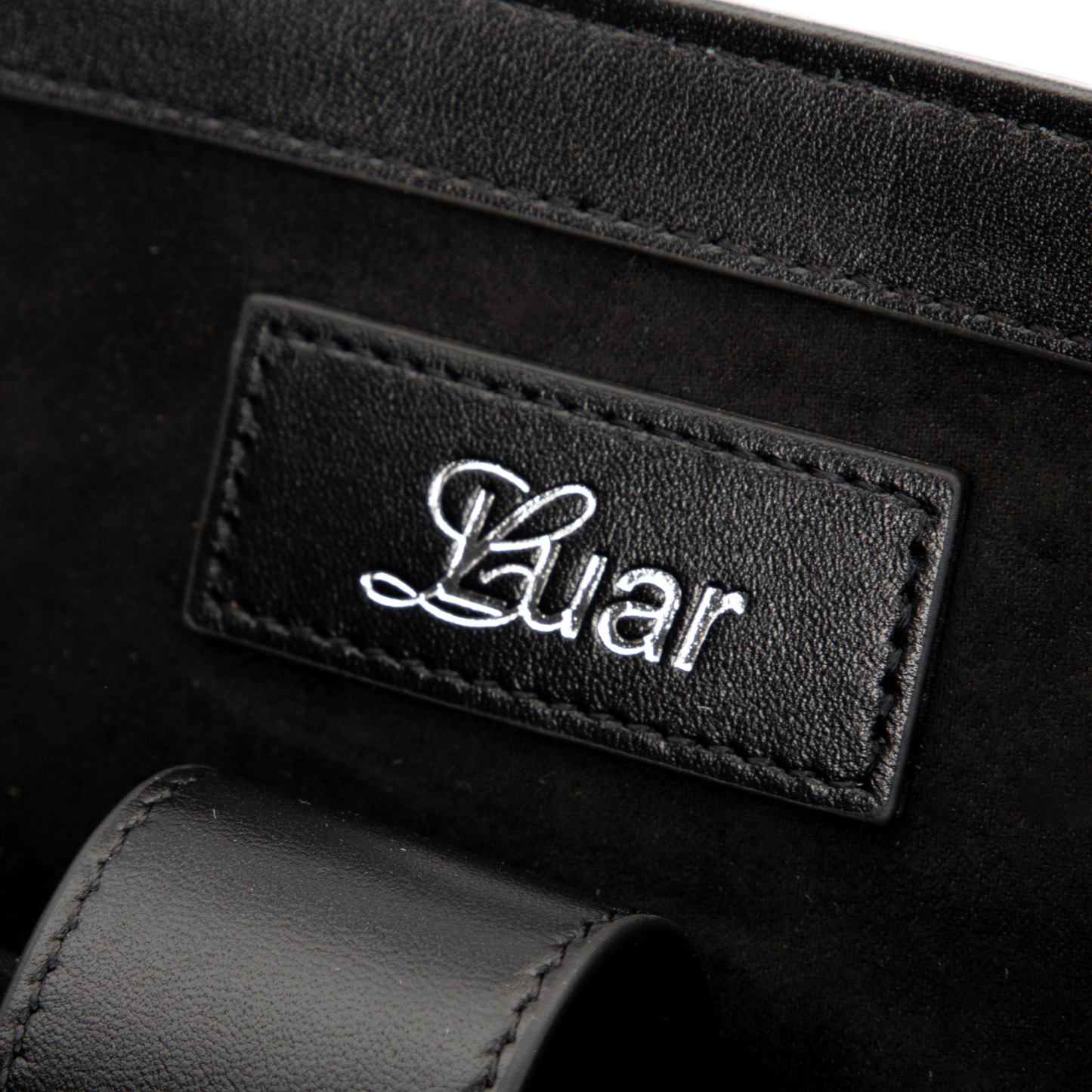 Cam Messenger in Smooth Black Leather